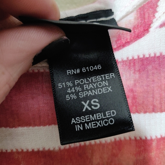 ⭐Vanity | Women's Striped Tank Rainbow - Picture 3 of 4